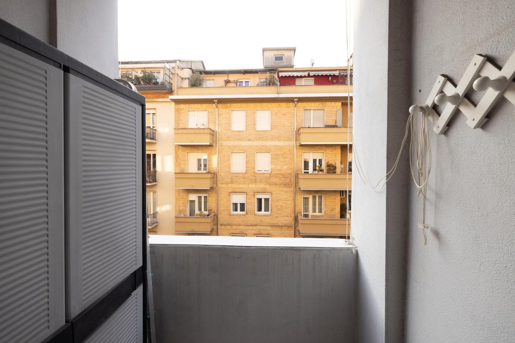 Tra Porta Susa E Piazza Statuto -Cortile Interno- Turín Exterior foto
